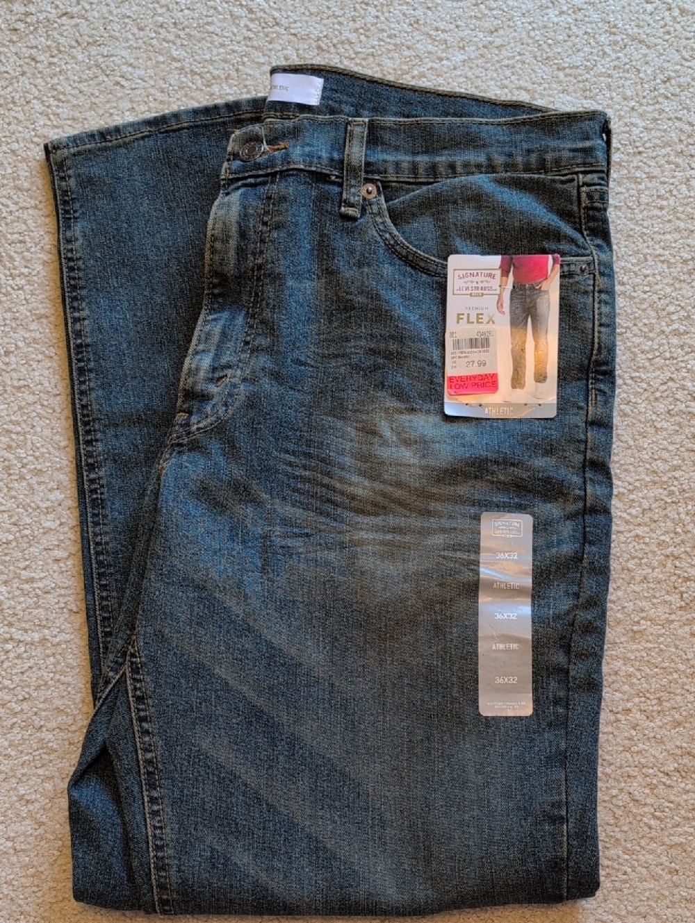 Men's Levi Strauss Signature Jeans Athletic Fit NWT 36x32